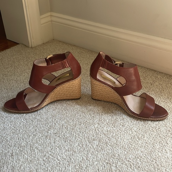 Louise et Cie Rich Brown Women's Leather Wedge Sandals - Picture 1 of 6